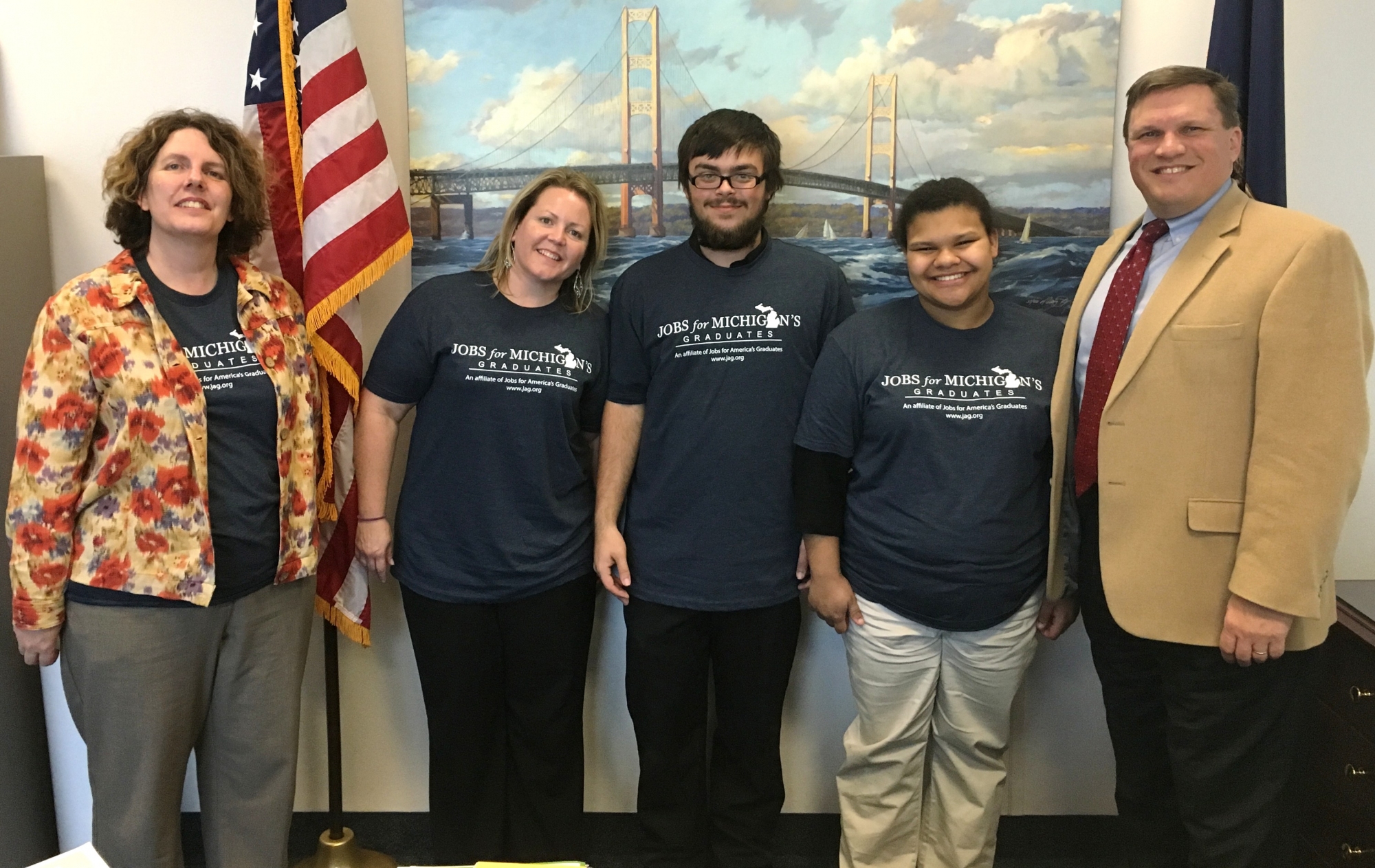 (l-r) Youth Program Administrative Assistant Michelle Goetz Grahl, Youth Advisor Dana Venhuizen, Student Dominic Rose, Student Alexis Gomez, Senator Wayne Schmidt